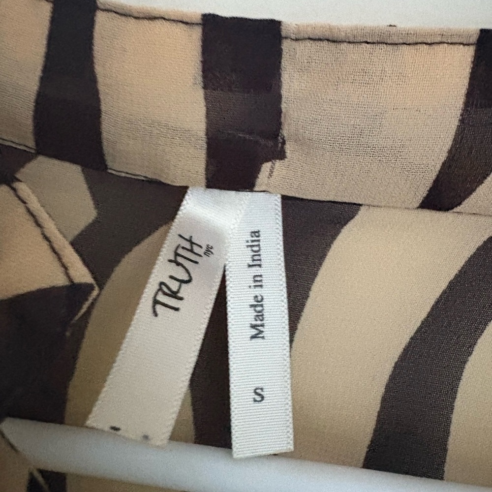 Truth zebra print button up 3/4 sleeve blouse siz… - image 5